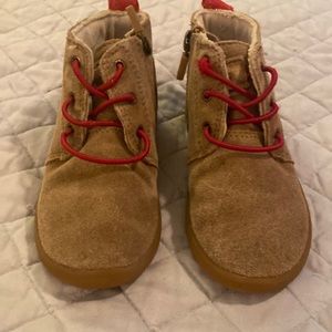 Toddler UGG Boots, size 10 boys! Red shoe laces don’t tie for easy slip on!